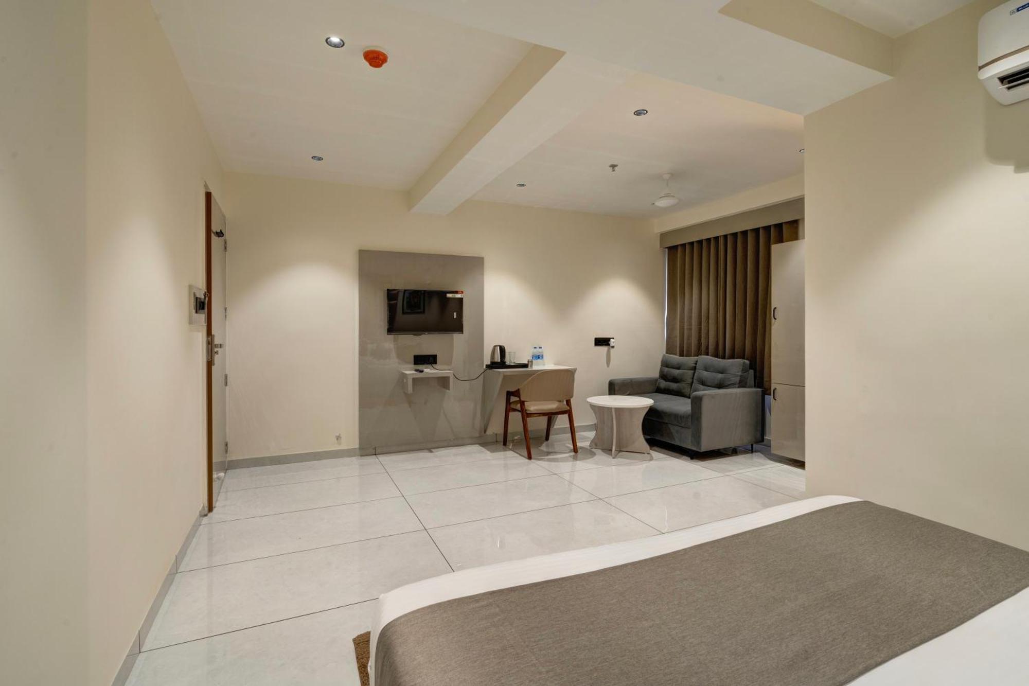 Hotel Shrimad Villa Γκαντχιναγκάρ Εξωτερικό φωτογραφία