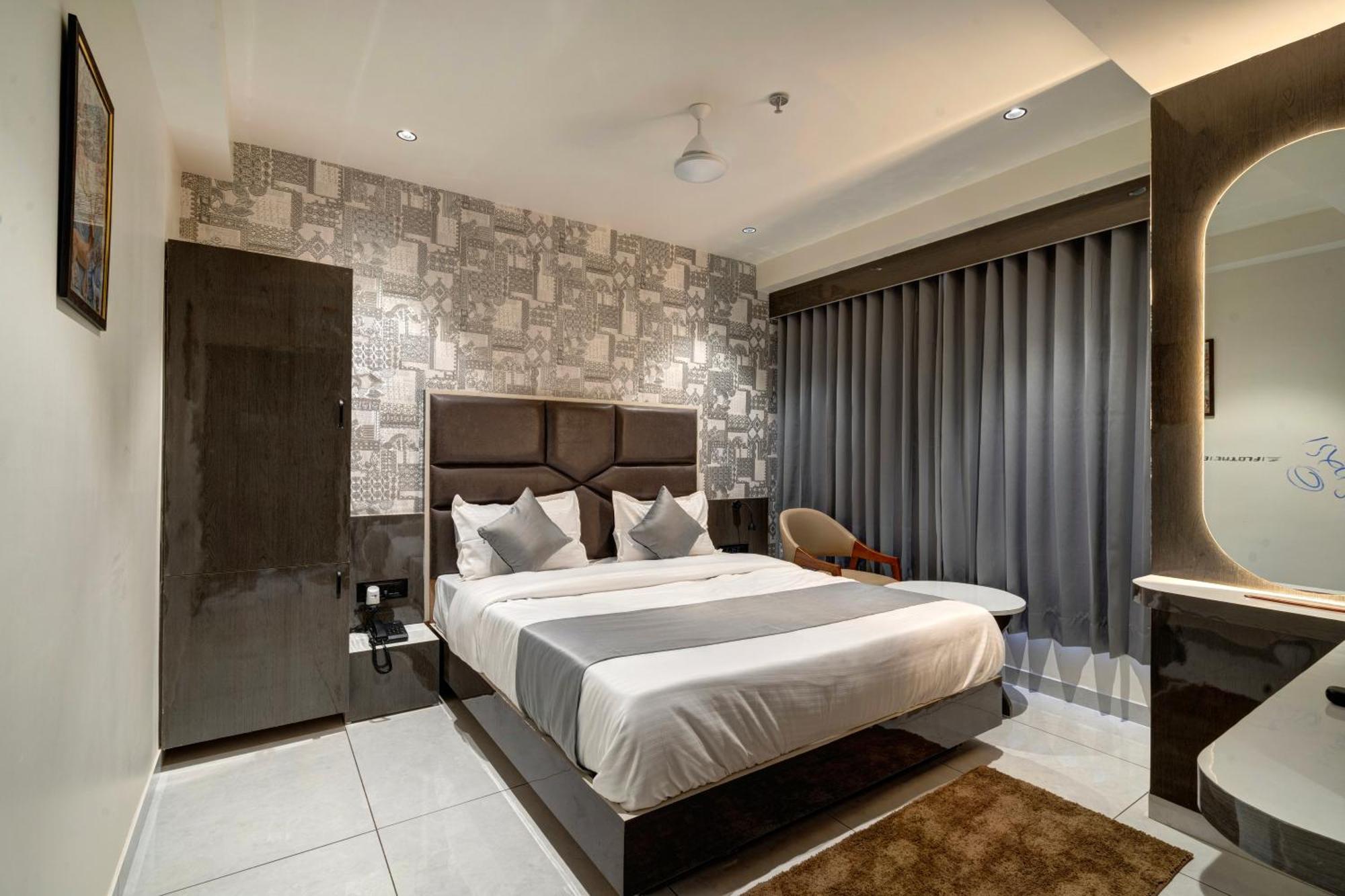 Hotel Shrimad Villa Γκαντχιναγκάρ Εξωτερικό φωτογραφία