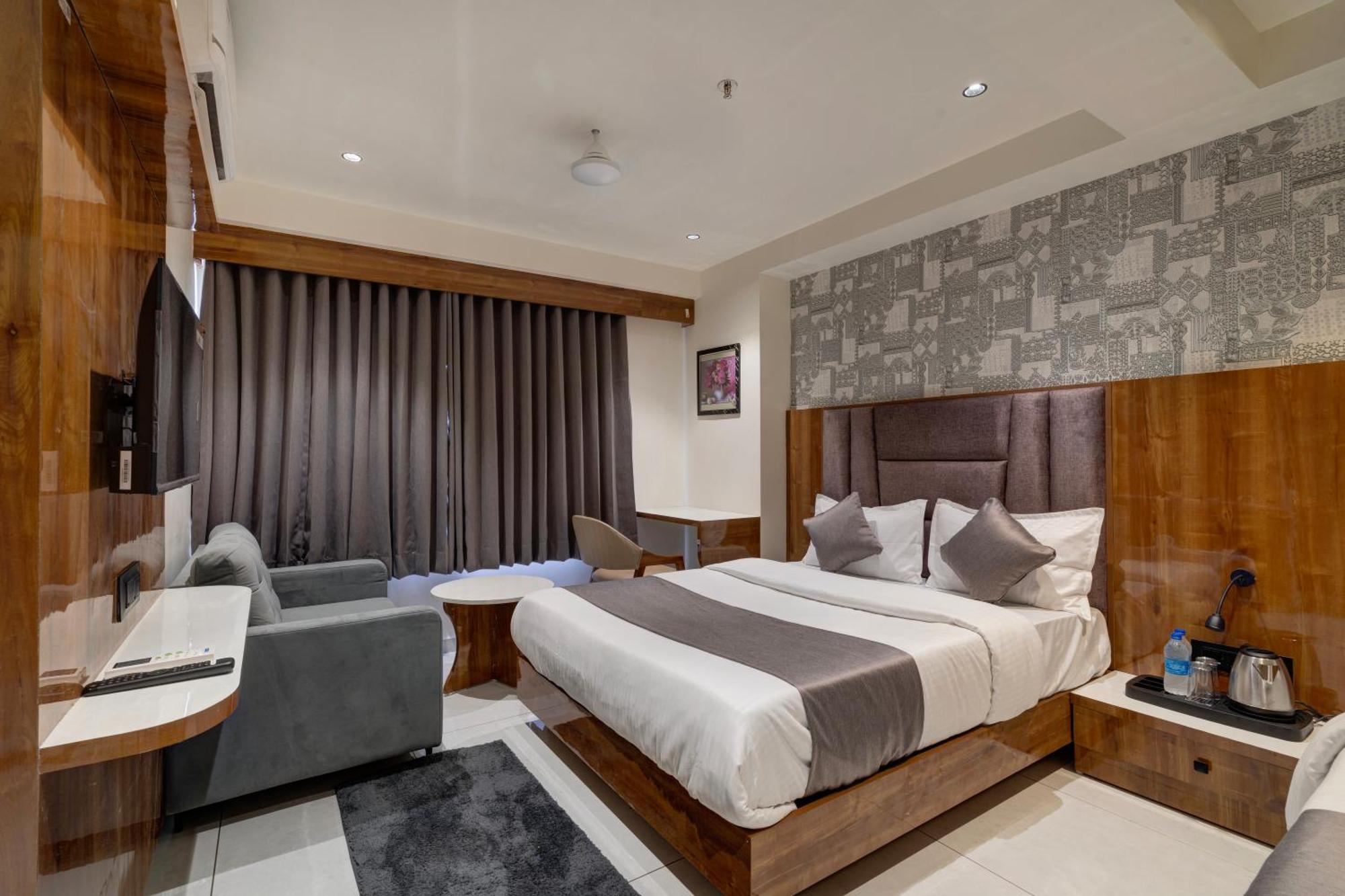 Hotel Shrimad Villa Γκαντχιναγκάρ Εξωτερικό φωτογραφία